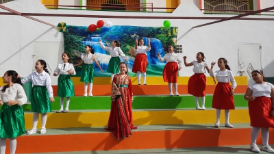 الإذاعة المدرسية الأولى: الدخول المدرسي